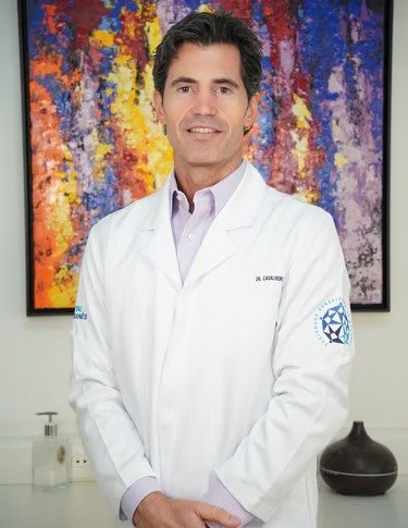 Dr. Marcelo C.